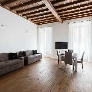  Appartement A World Aparts - 104 Frattina